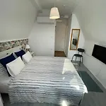 Ketpava Vendeghaz 3*